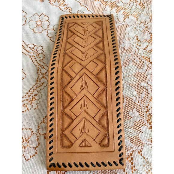 Vintage 70's Tooled Leather Bi Fold Wallet - Picture 6 of 11